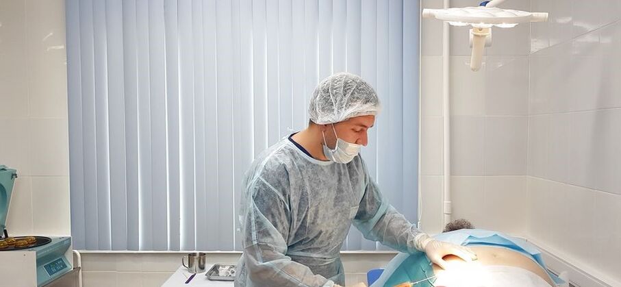 Entnahme von Fettgewebe zur SVF-Therapie der Arthrose des Kniegelenks